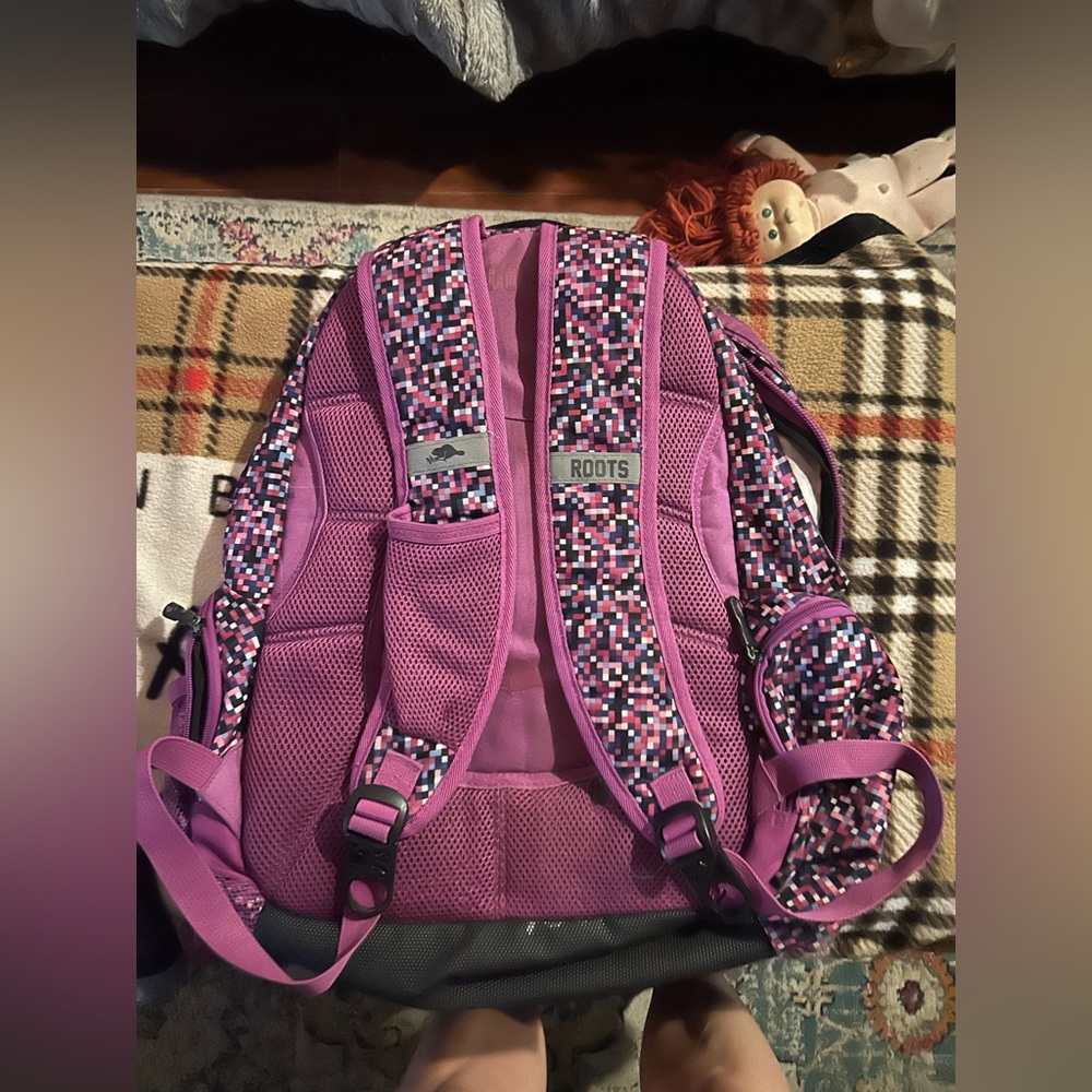 💥 5 for $15 Roots Colorful Backpack with Purple Highlights - Picture 3 of 5